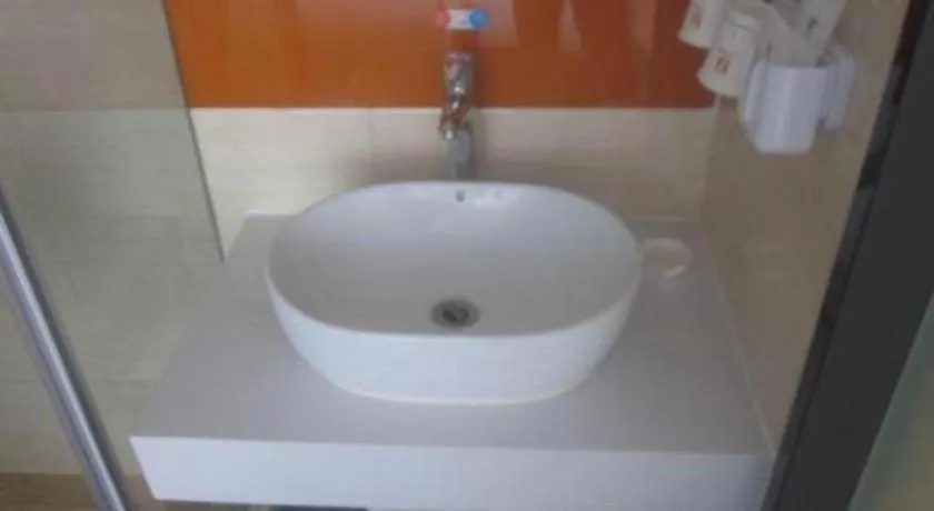 7 Days Premium Beijing Dabaotai Metro Station Luhua Road