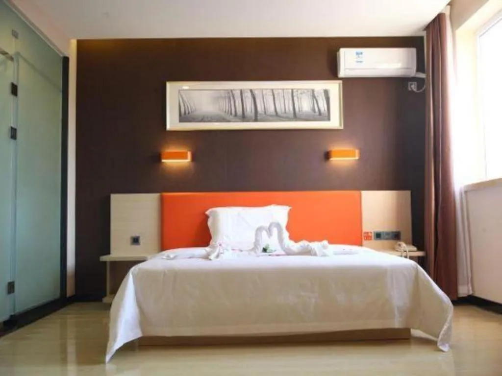 Bed in 7 Days Premium Beijing Dabaotai Metro Station Luhua Road