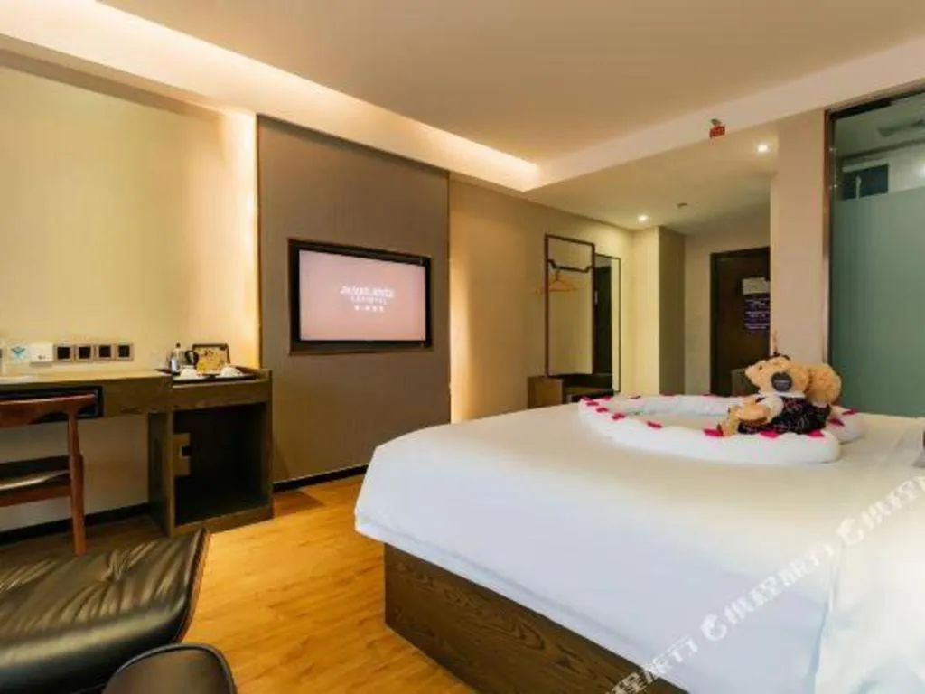 Bed in James Joyce Coffetel Chengdu Jianshe Road Dongjiao Jiyi Square