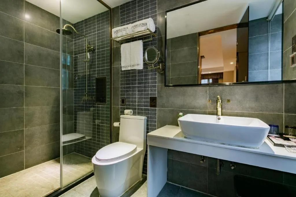 James Joyce Coffetel Chengdu Jianshe Road Dongjiao Jiyi Square