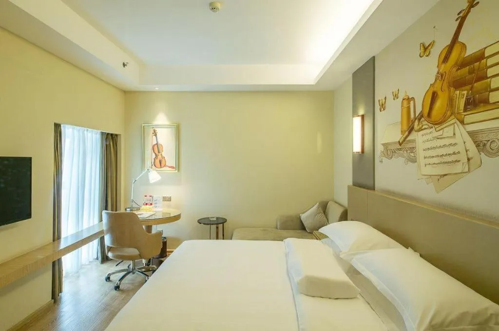 Bed in Vienna International Hotel Chengdu New International Conference and Exhibition Center Branch