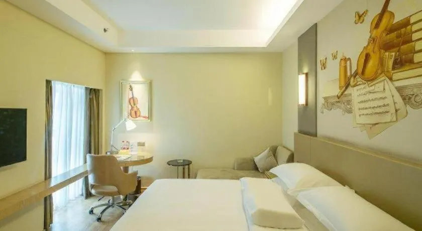 Bed in Vienna International Hotel Chengdu New International Conference and Exhibition Center Branch