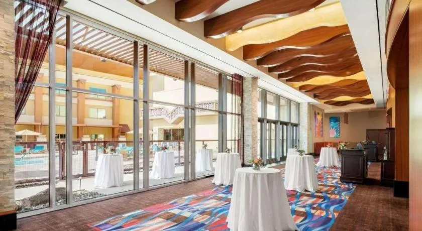 Vee Quiva Hotel & Casino