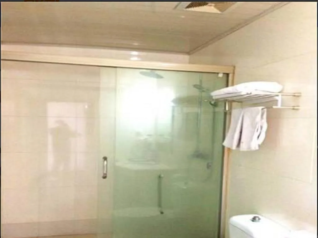 GreenTree Inn Shangrao Qianshan hekou old town Xinjiang longting shell hotel