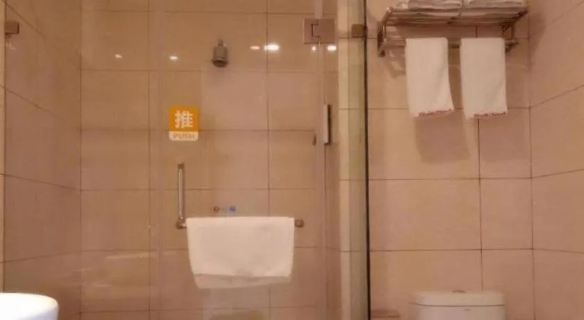 GreenTree Inn Shangrao Qianshan hekou old town Xinjiang longting shell hotel