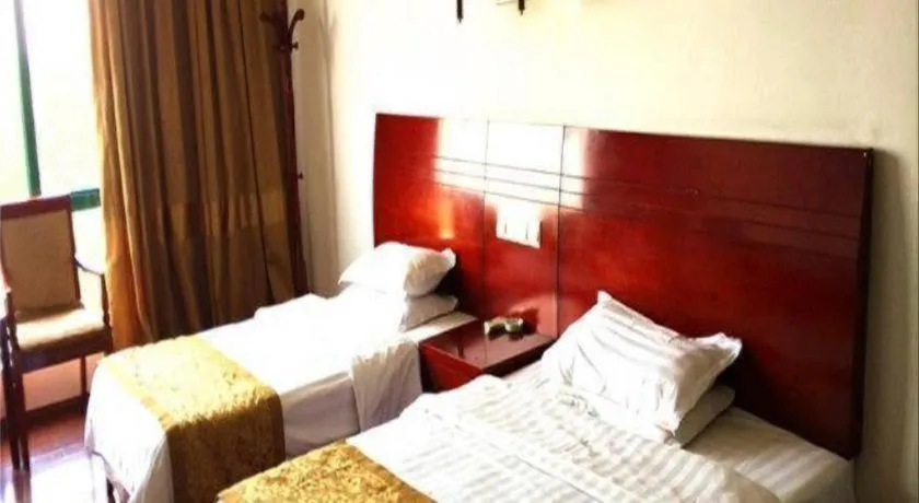 Bed in GreenTree Inn Shangrao Qianshan hekou old town Xinjiang longting shell hotel