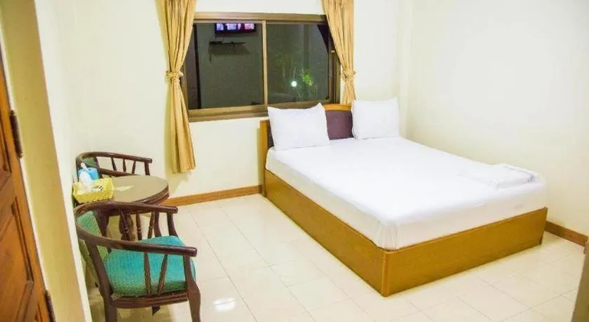 Bed in TAWANCHAY HOTEL PHATTHALUNG