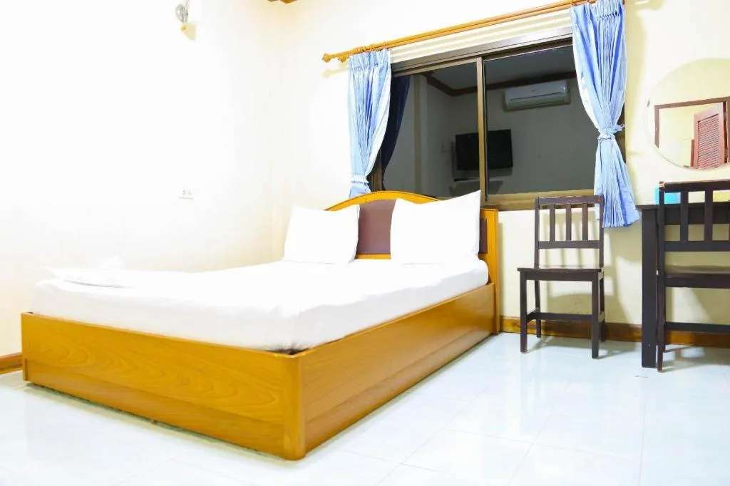 Bed in TAWANCHAY HOTEL PHATTHALUNG
