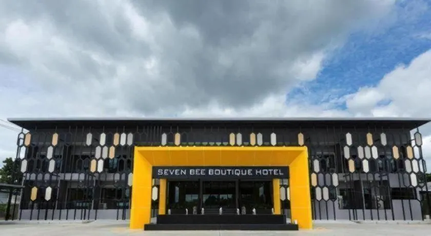 Seven bee boutique hotel
