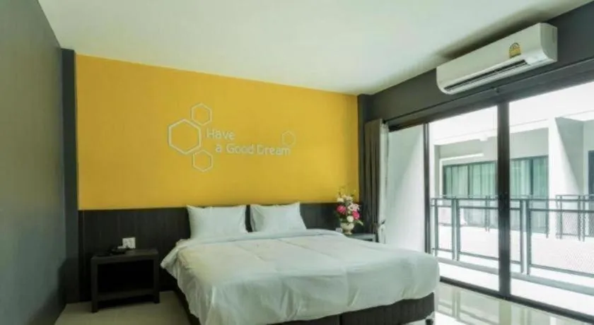 Bed in Seven bee boutique hotel