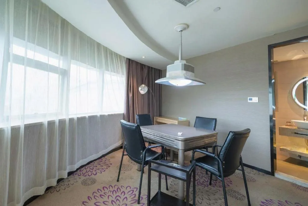 Lavande Hotel Wuhan Jianghan Road Subway Station