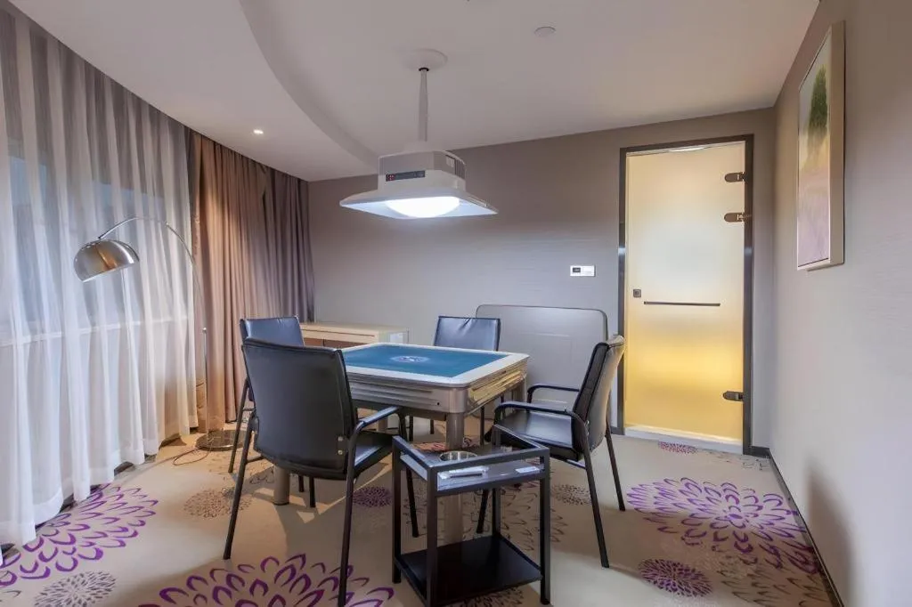 Lavande Hotel Wuhan Jianghan Road Subway Station