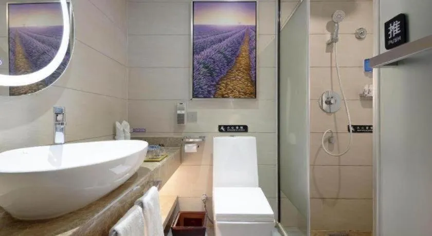 Lavande Hotel Guangzhou Shangxiajiu Pedestrian Street Hualin Temple Metro Station