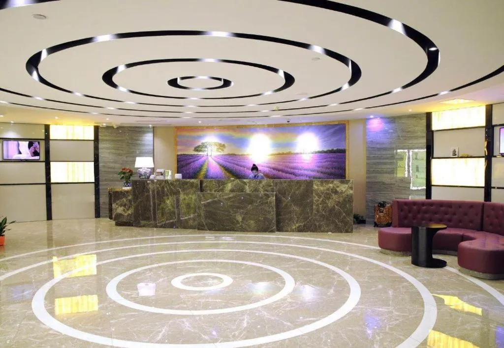 Lavande Hotel Guangzhou Shangxiajiu Pedestrian Street Hualin Temple Metro Station