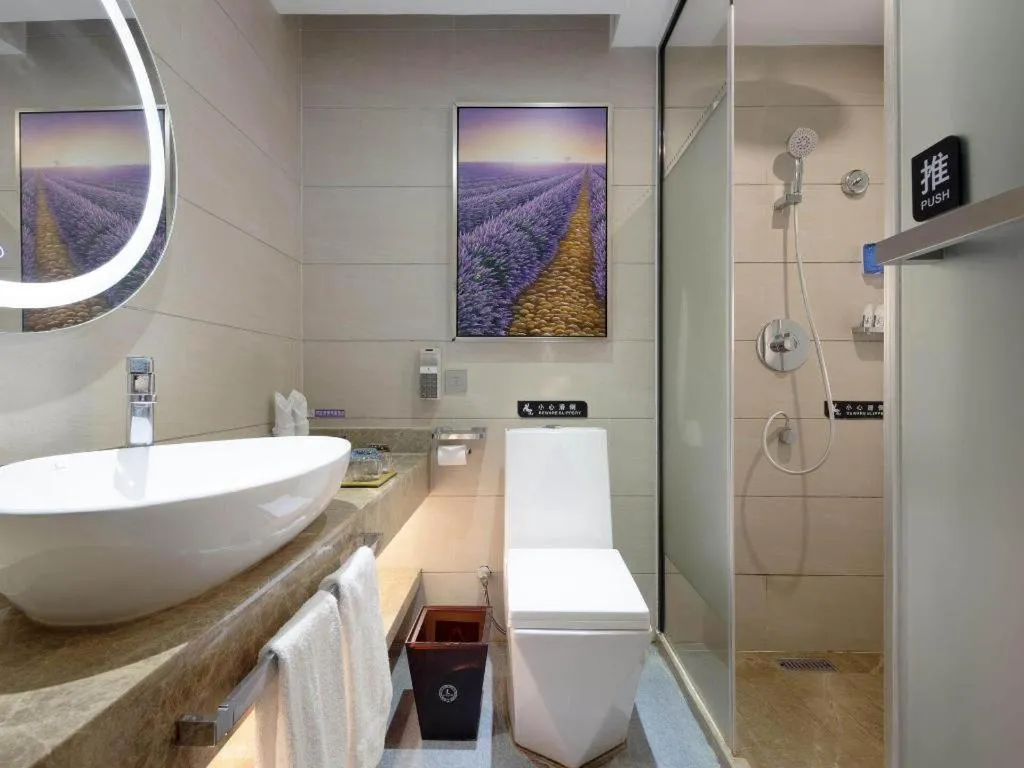 Lavande Hotel Guangzhou Shangxiajiu Pedestrian Street Hualin Temple Metro Station