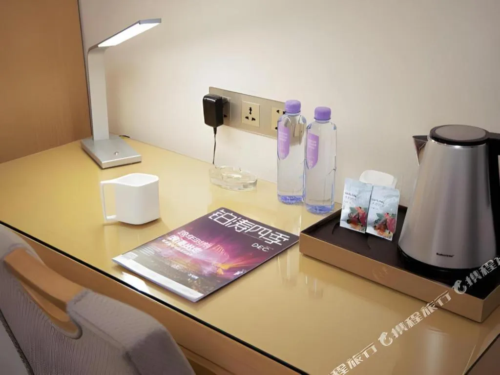 Lavande Hotel Guangzhou Shangxiajiu Pedestrian Street Hualin Temple Metro Station