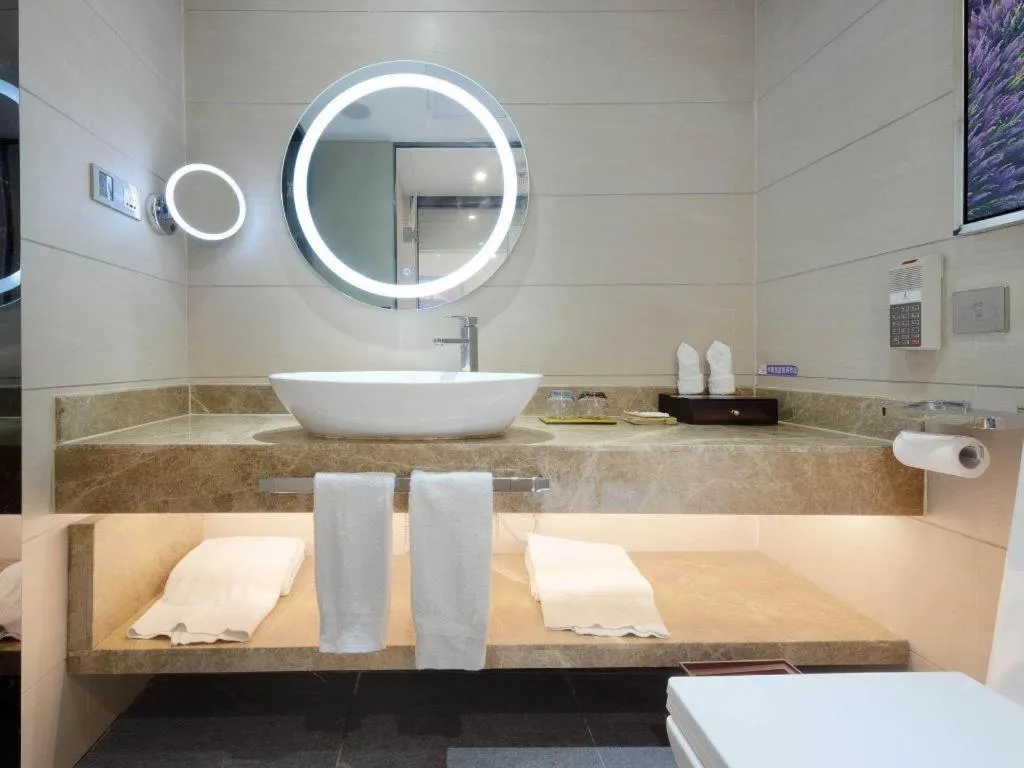 Lavande Hotel Guangzhou Shangxiajiu Pedestrian Street Hualin Temple Metro Station