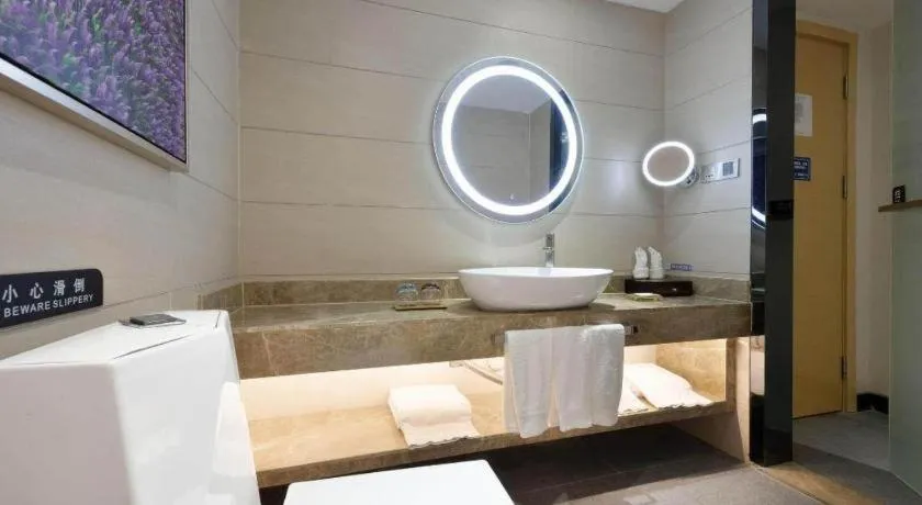 Lavande Hotel Guangzhou Shangxiajiu Pedestrian Street Hualin Temple Metro Station