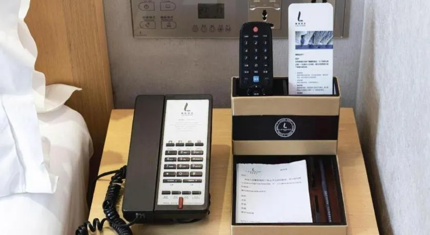 Lavande Hotel Guangzhou Shangxiajiu Pedestrian Street Hualin Temple Metro Station