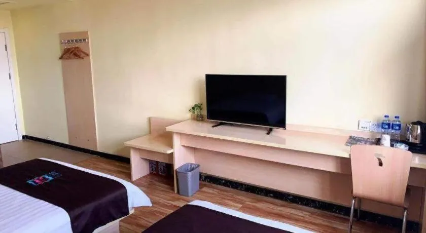 Bed in Pai Hotel Tianjin Binguan Metro Station Municipal Government