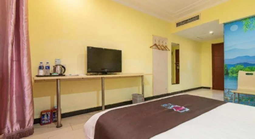 Bed in Pai Hotel Tianjin Binguan Metro Station Municipal Government