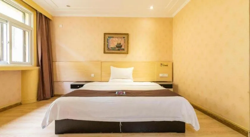Bed in Pai Hotel Tianjin Binguan Metro Station Municipal Government