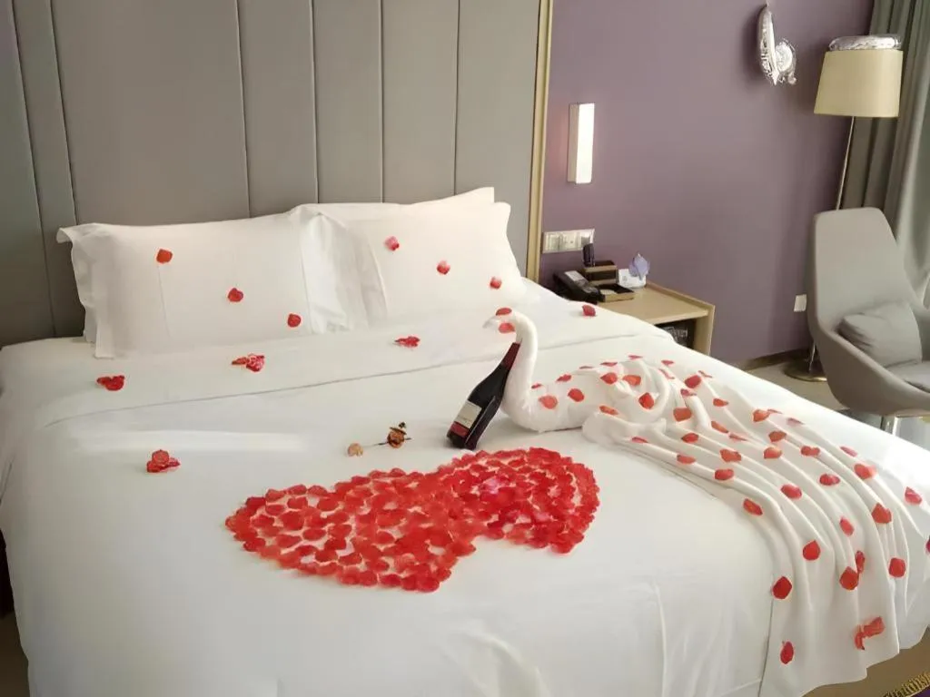 Bed in Lavande Hotel Beijing Olympic Village bird nest