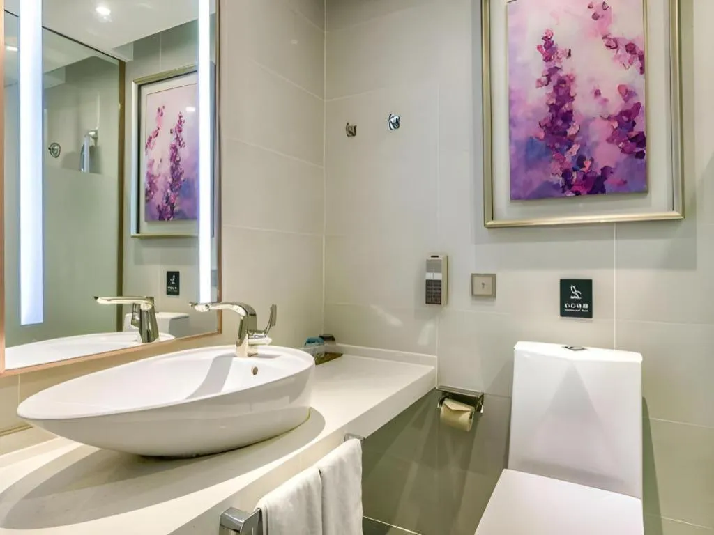 Lavande Hotel Beijing Olympic Village bird nest