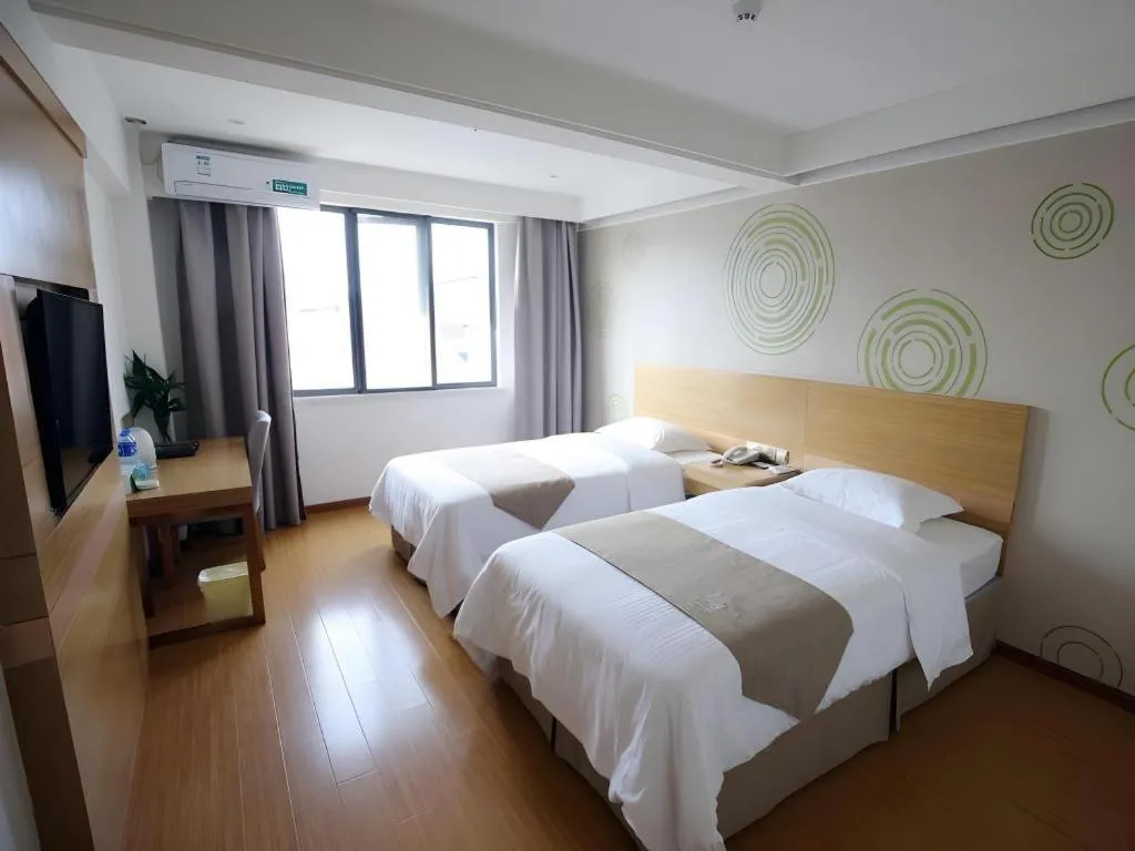 Bed in GreenTree Inn Xuancheng Jingxian Wannan First Street Express Hotel