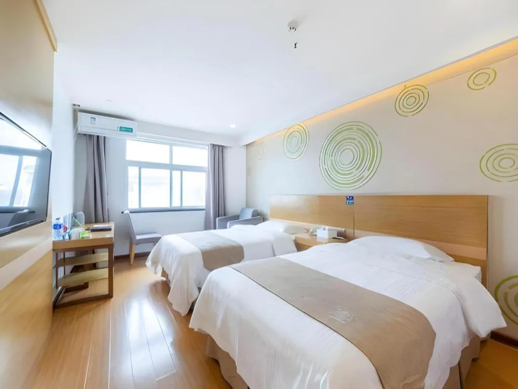 Bed in GreenTree Inn Xuancheng Jingxian Wannan First Street Express Hotel