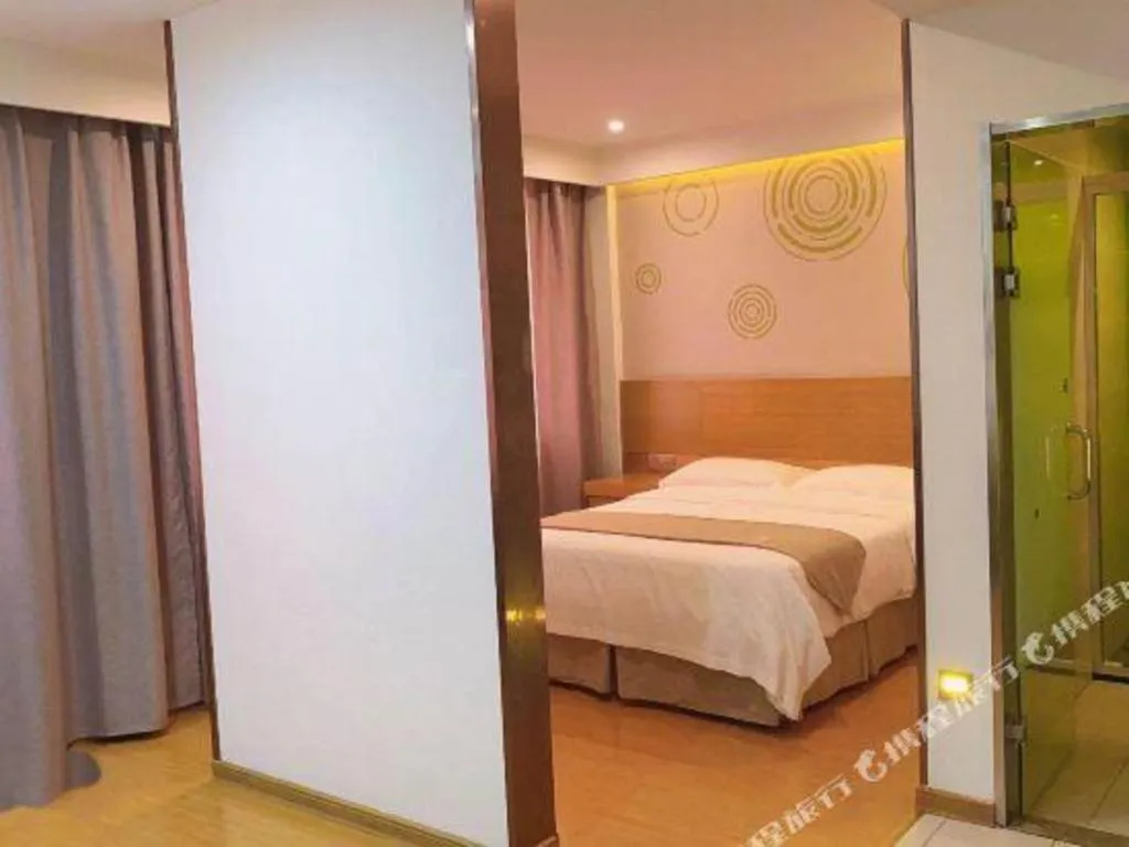 Bed in GreenTree Inn Xuancheng Jingxian Wannan First Street Express Hotel