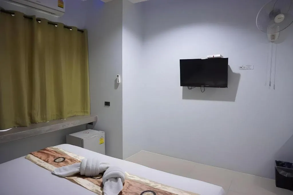 Bed in C2U Hotel Uthai Thani