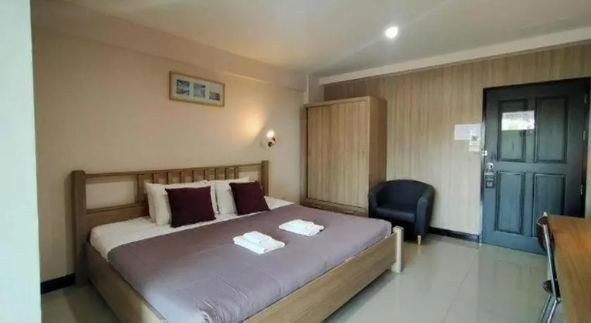 Bed in Home Place Lopburi Hotel