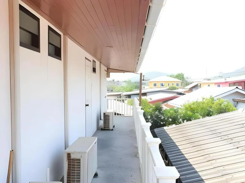 Sea beach Koh Larn 2 Hotel