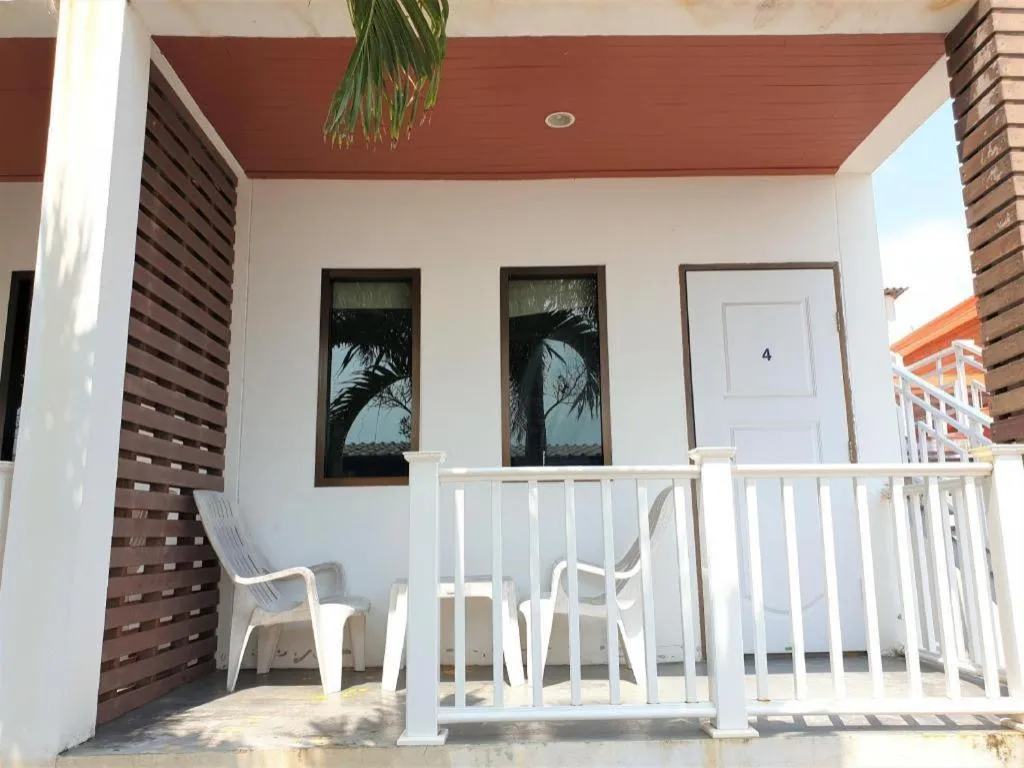 Sea beach Koh Larn 2 Hotel