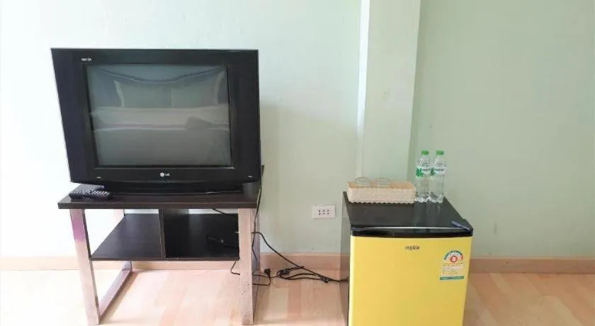 Sea beach Koh Larn 2 Hotel