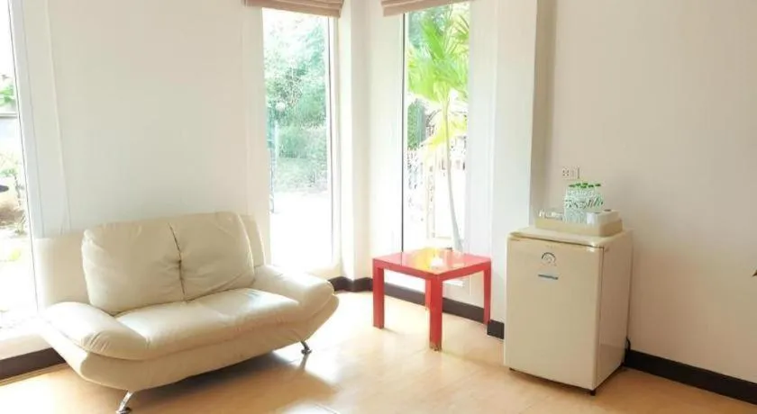 Sea beach Koh Larn 2 Hotel