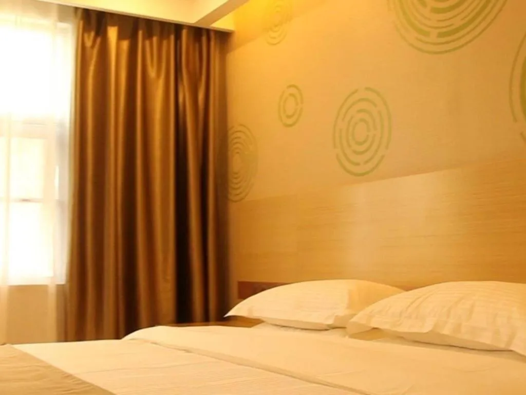 Bed in GreenTree Inn Xianning Tongcheng County Bus Station Business Hotel