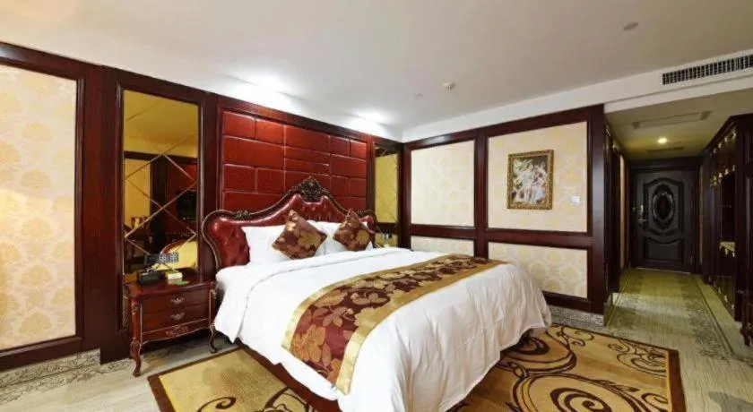 Bed in Wanjiale International Hotel