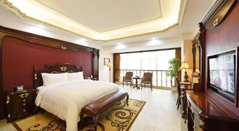 Bed in Wanjiale International Hotel