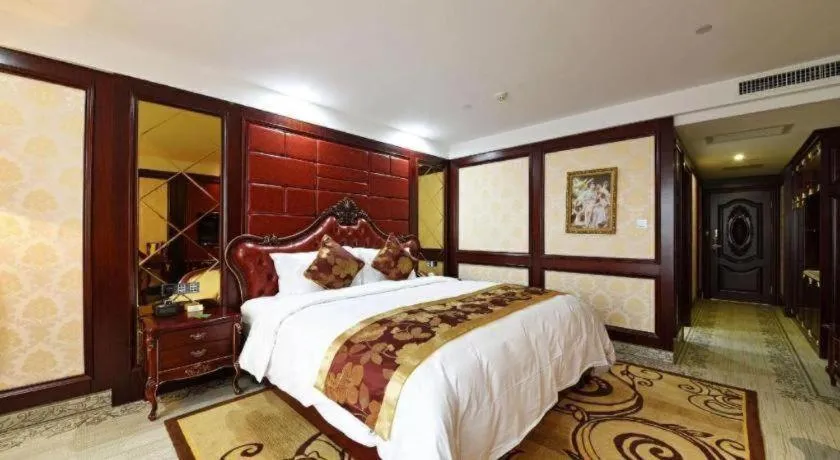 Bed in Wanjiale International Hotel
