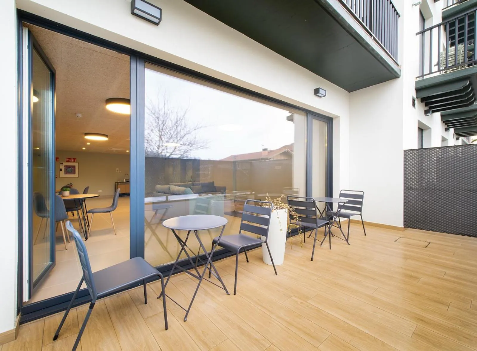 Property building in Hotel Trinkete