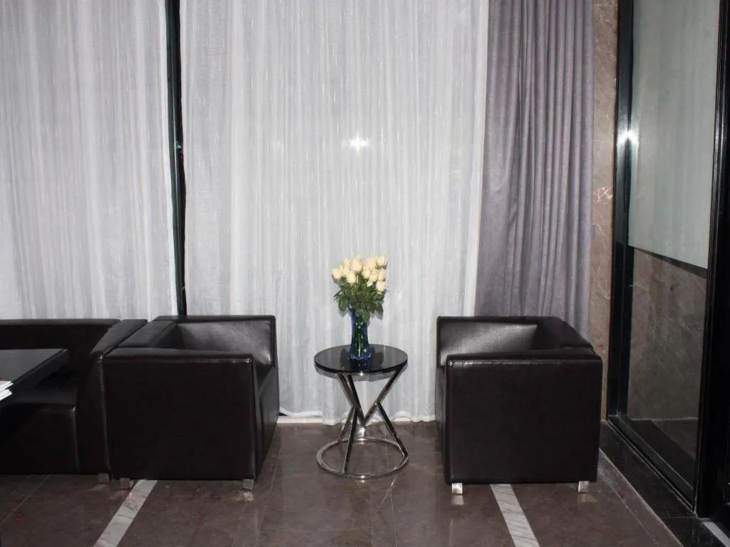 Xana Lite Zhanjiang Guanhai Corridor