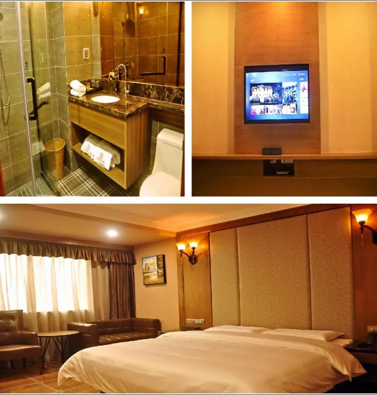 Bed in LINCOLN CARNIVAL HOTEL