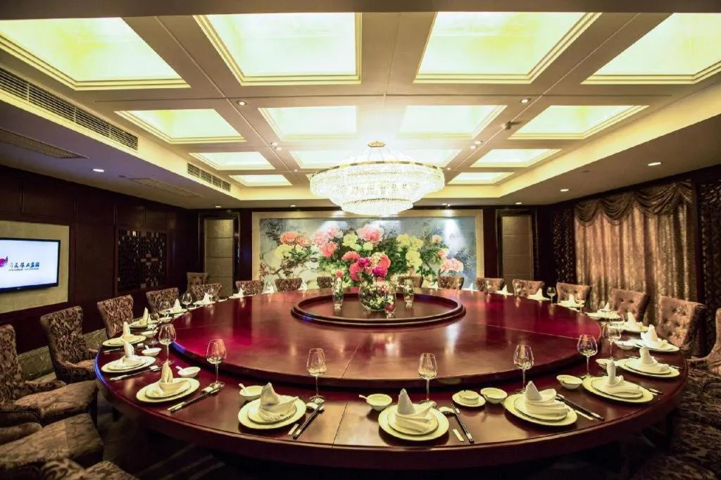 Taishun Xiangzhou New Century Hotel