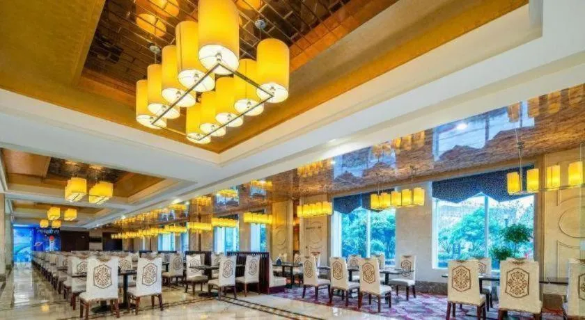 Taishun Xiangzhou New Century Hotel