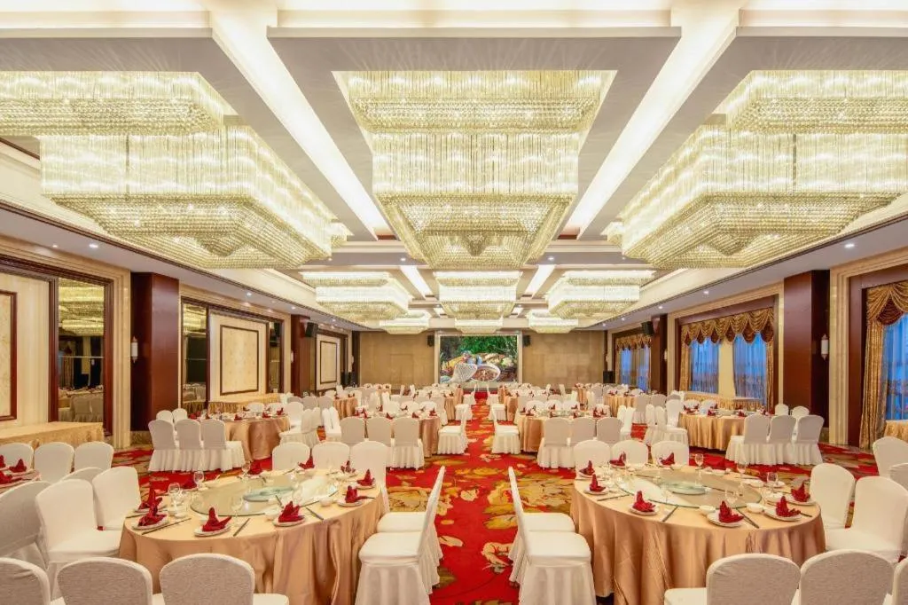 Taishun Xiangzhou New Century Hotel