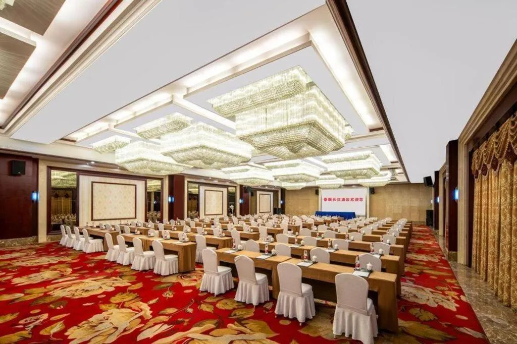 Taishun Xiangzhou New Century Hotel