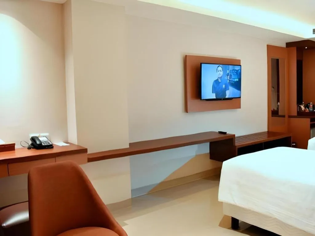 Bed in Grand Metro Hotel Tasikmalaya