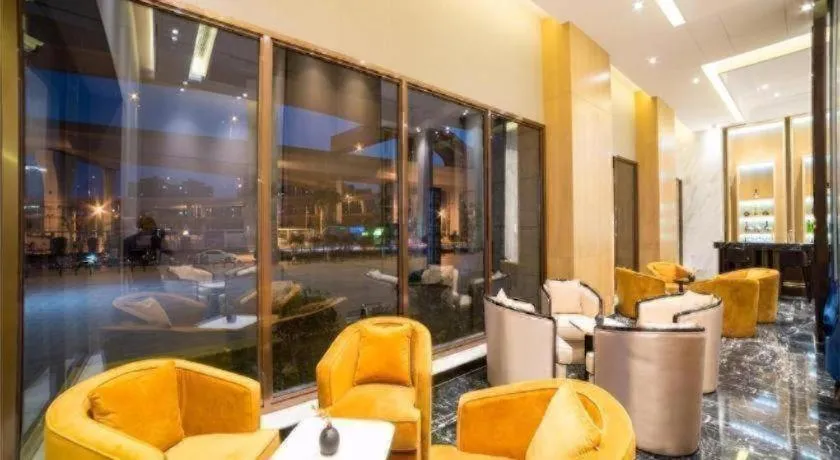 Metropolo Hotel Huazhong University Guanggu Avenue